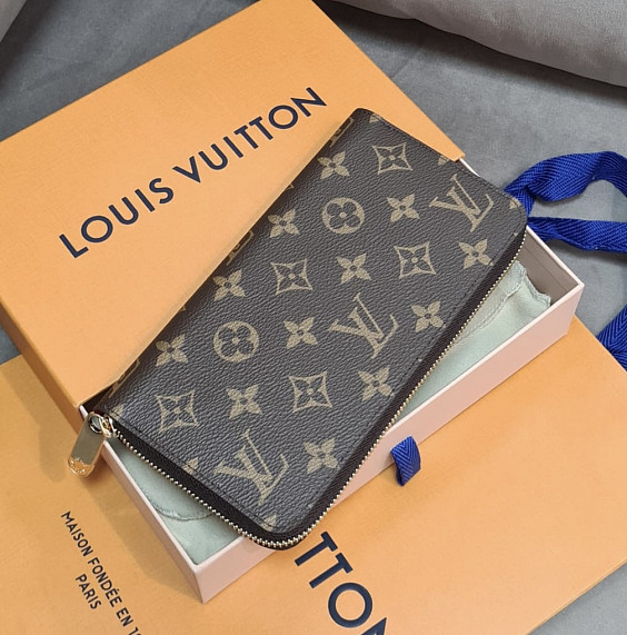 Louis Vuitton Портмоне