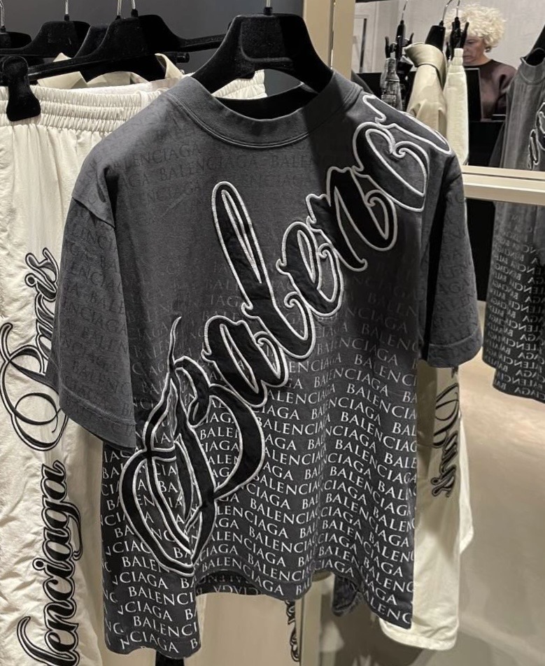 Футболка Balenciaga смотреть фото