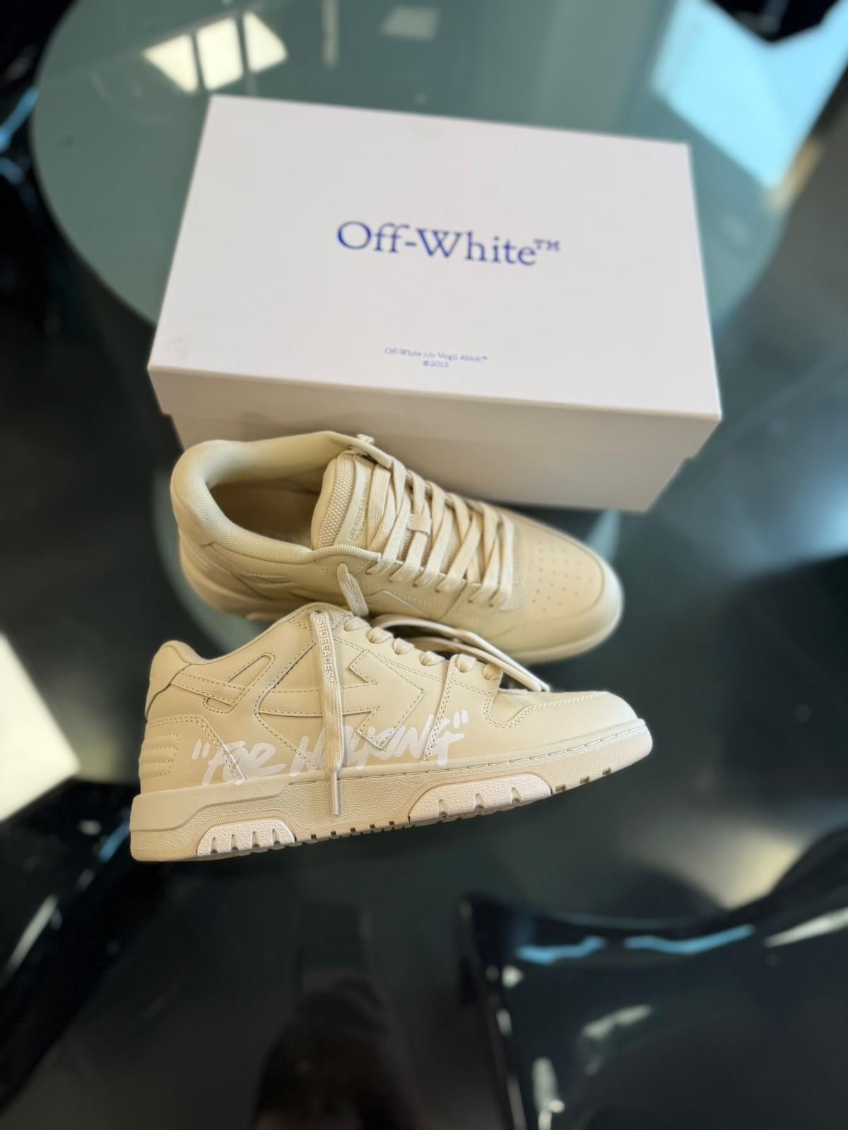 Кроссовки смотреть фото