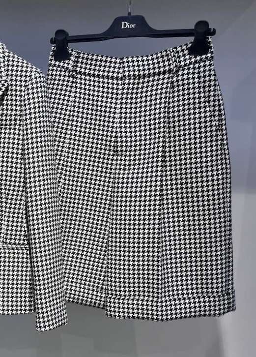 Шорты Шорты Christian Dior смотреть фото