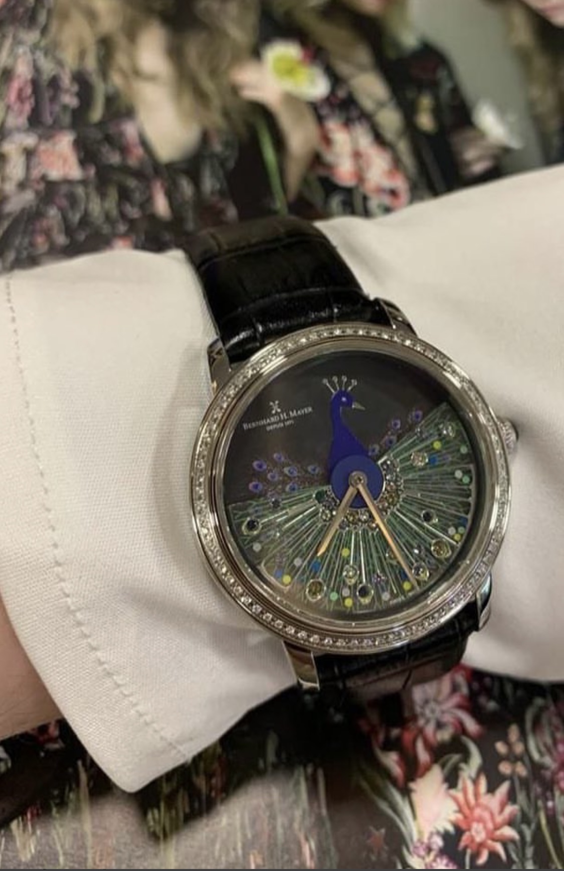 Часы смотреть фото