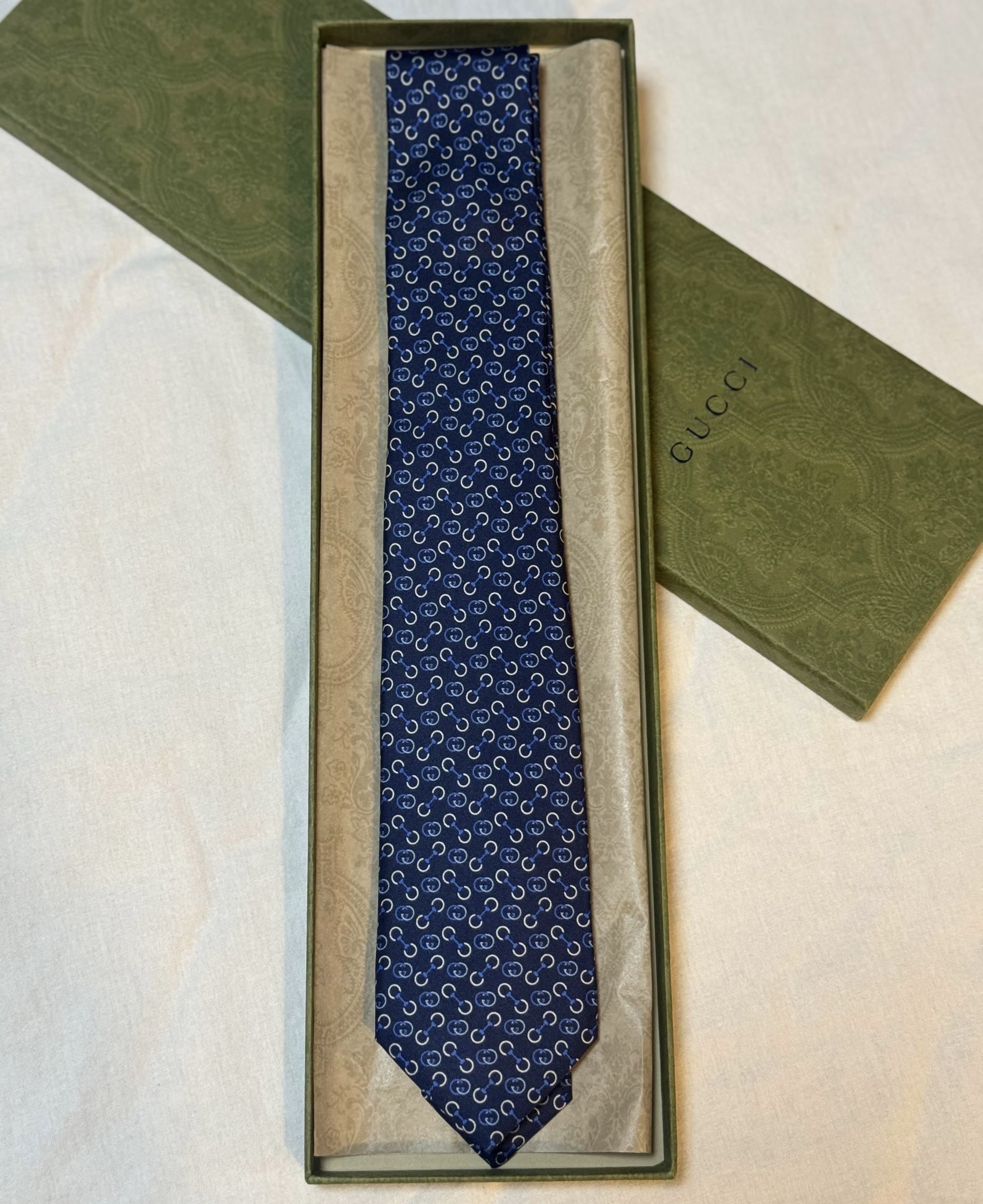 Галстук Gucci смотреть фото