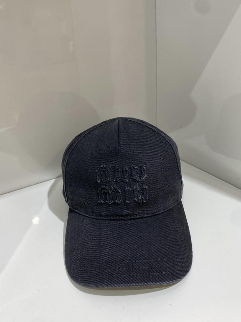 Кепка Miu Miu фото смотреть