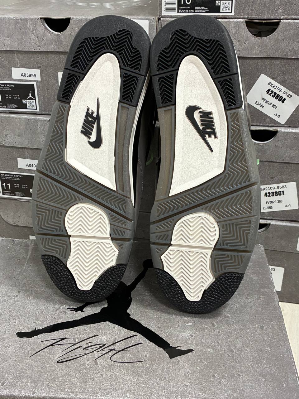 Кроссовки смотреть фото