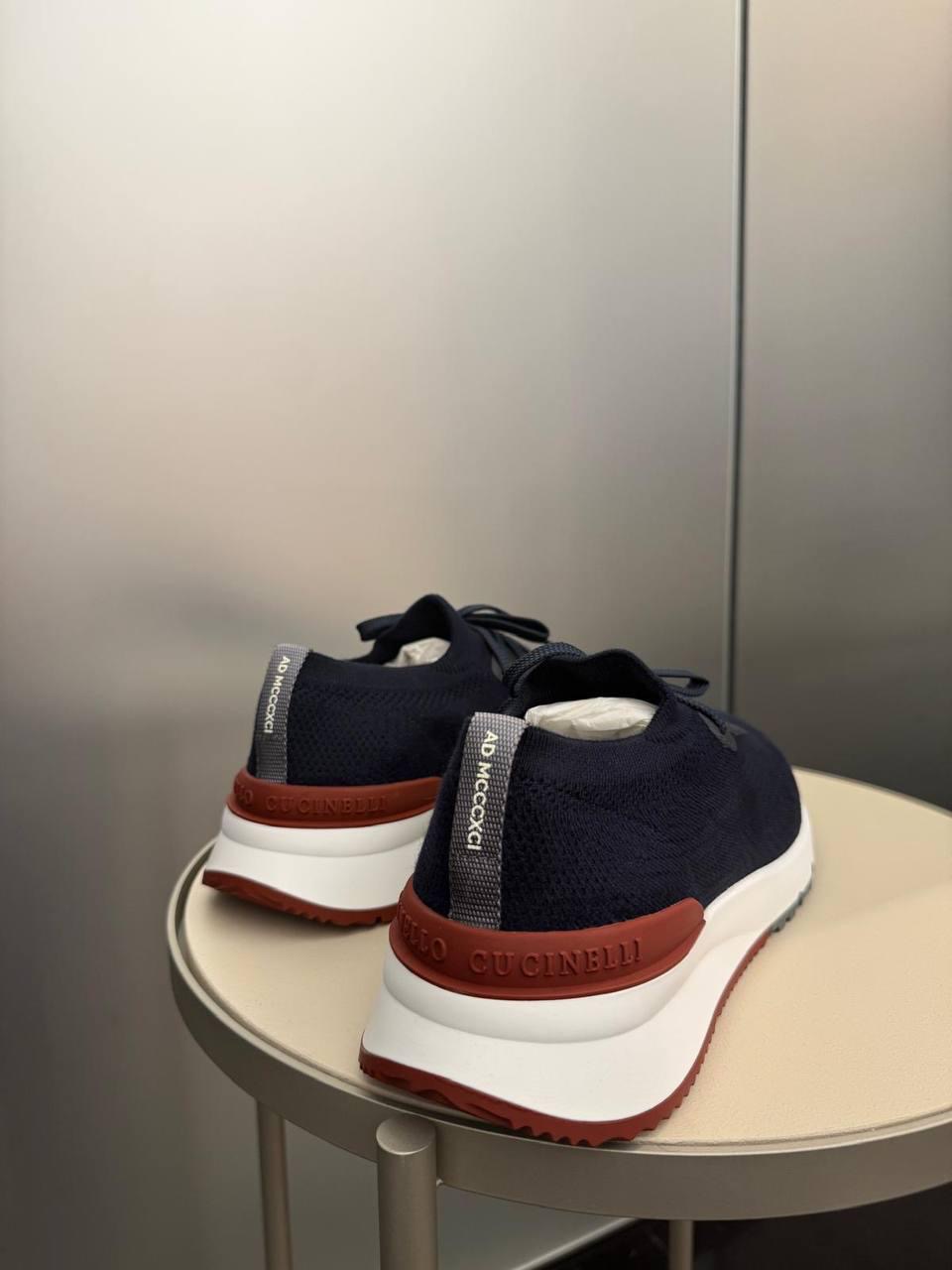 Кроссовки смотреть фото