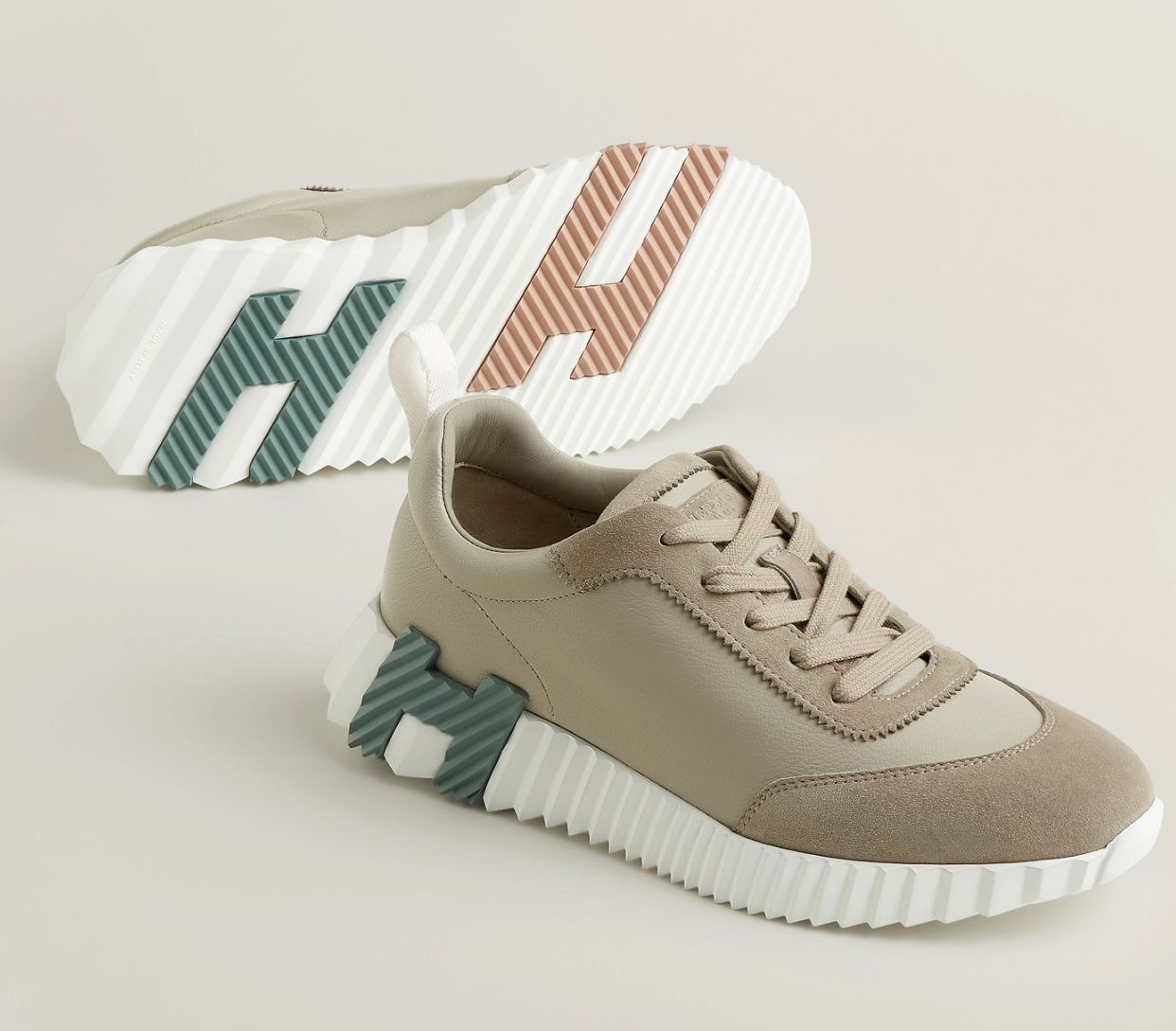 Кроссовки смотреть фото