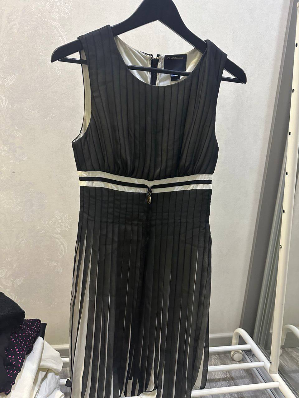 Платье Roberto Cavalli Class смотреть фото