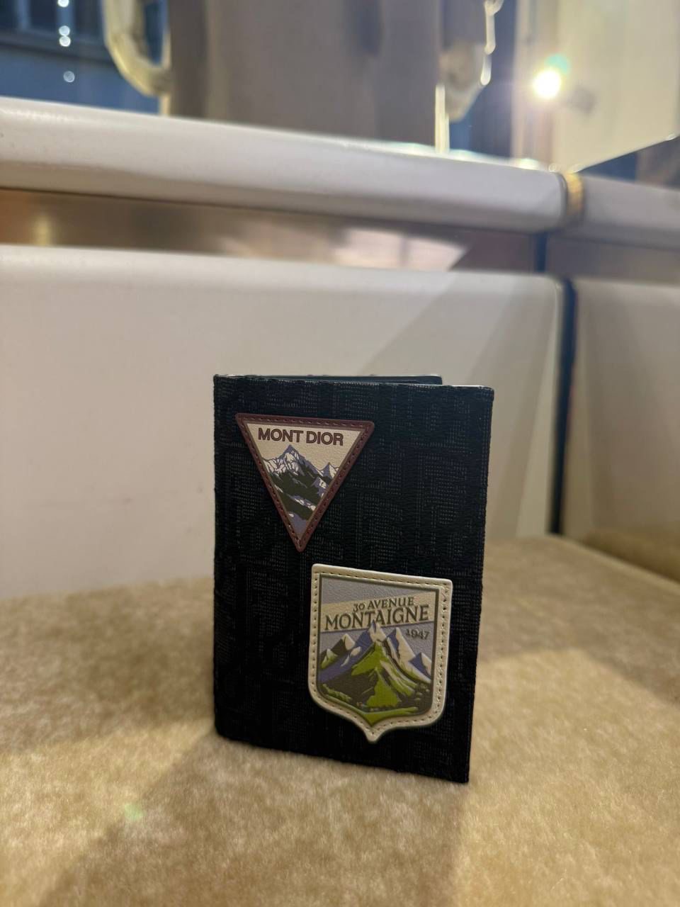 Картхолдер смотреть фото