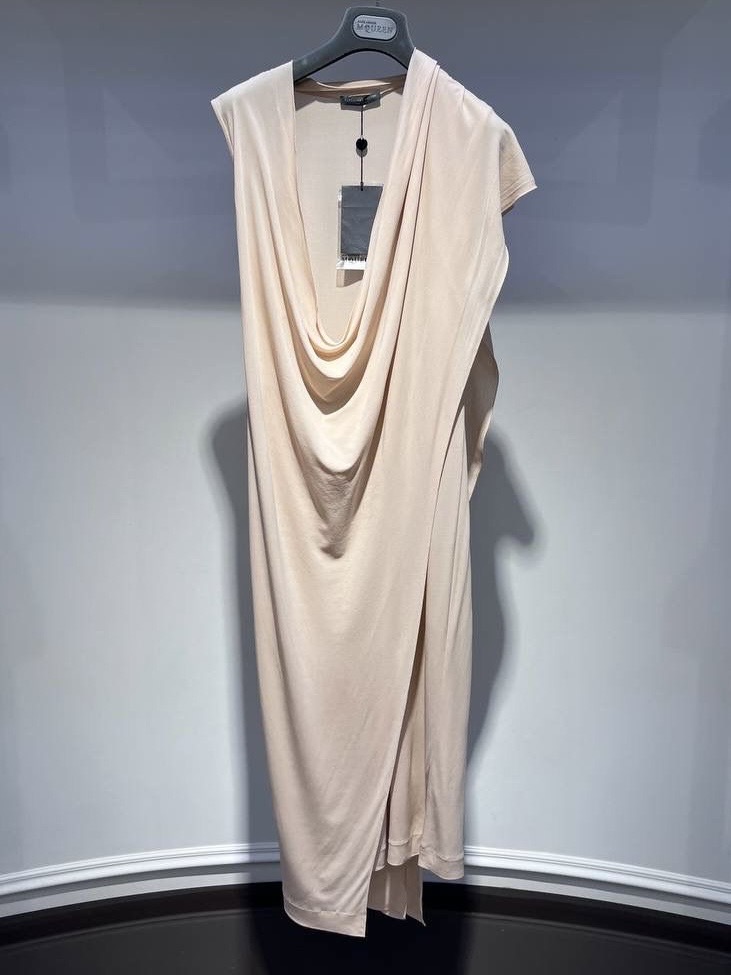 Платье Alexander McQueen смотреть фото