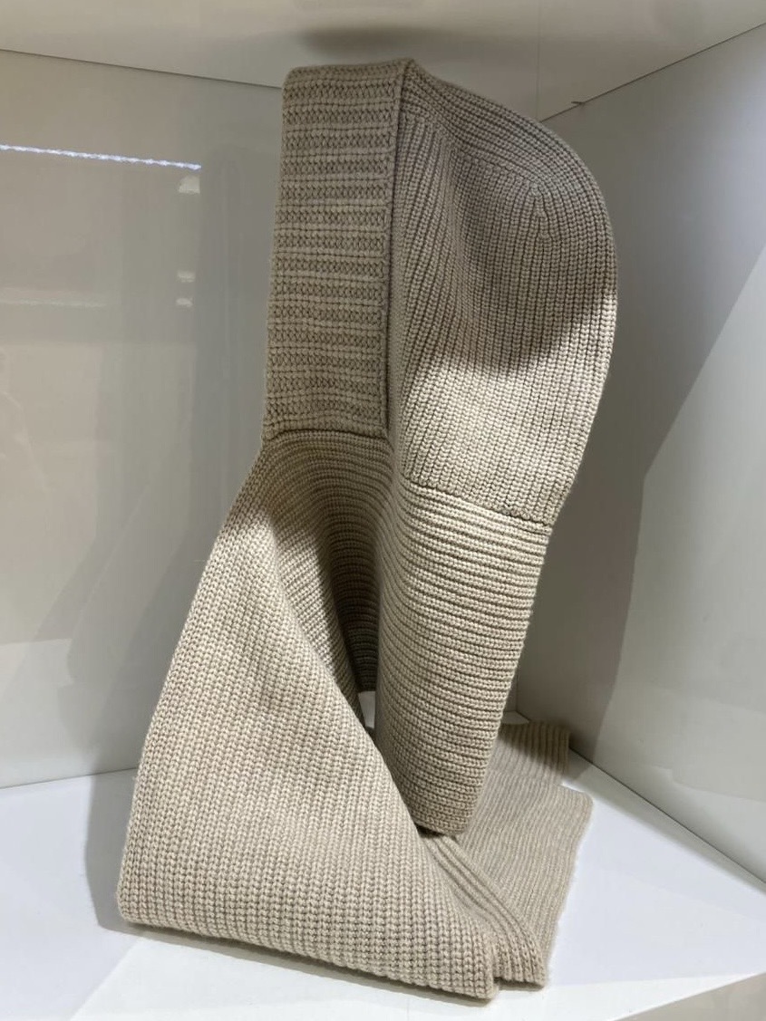 Капор Yves Salomon смотреть фото