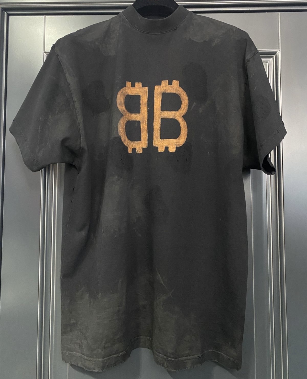 Футболка Balenciaga смотреть фото