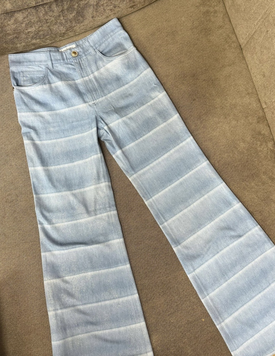 Джинсы Chanel смотреть фото