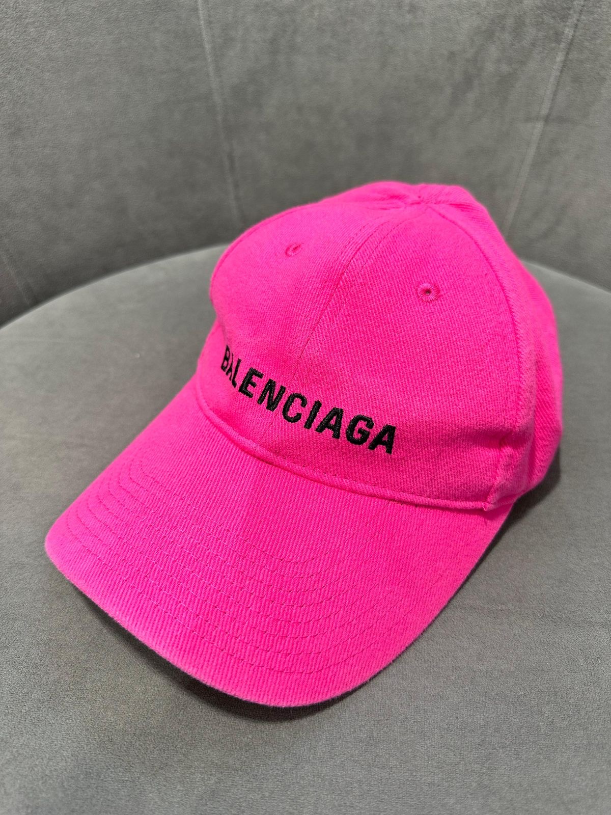 Кепка Balenciaga фото смотреть