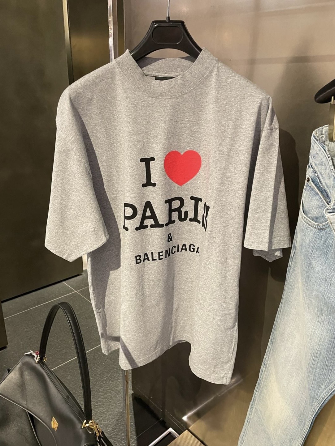 Футболка Balenciaga смотреть фото