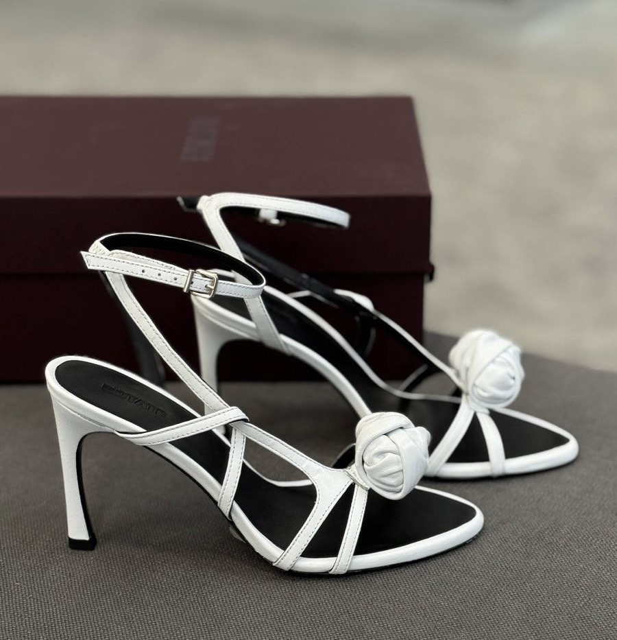 Босоножки смотреть фото