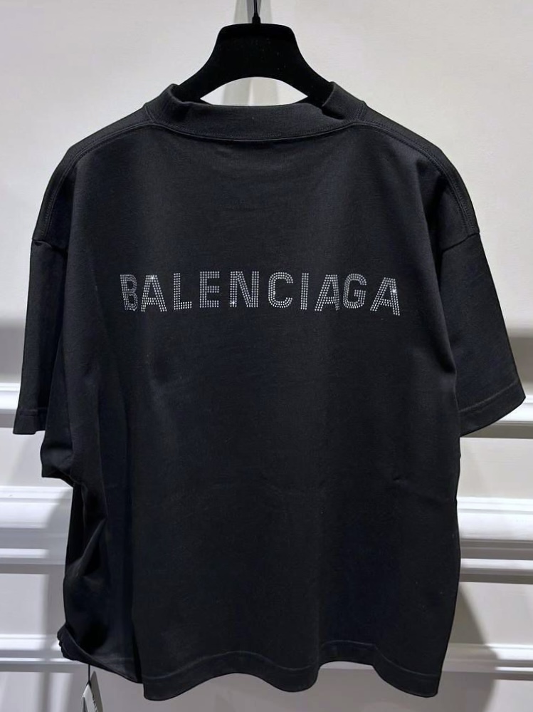 Футболка Balenciaga смотреть фото