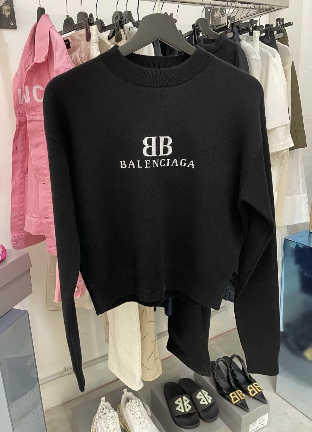 Джемпер Balenciaga смотреть фото