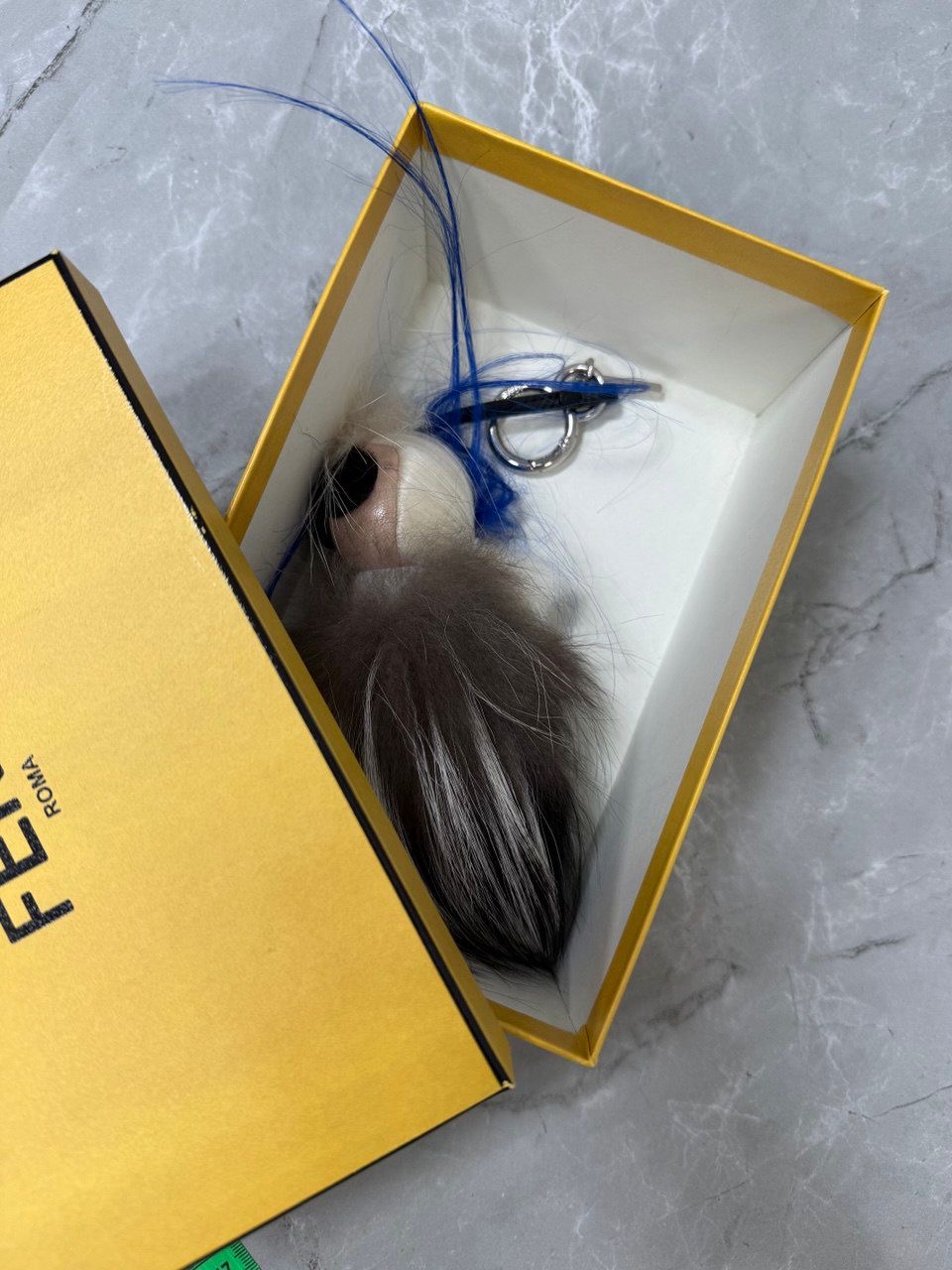 Брелок Fendi смотреть фото