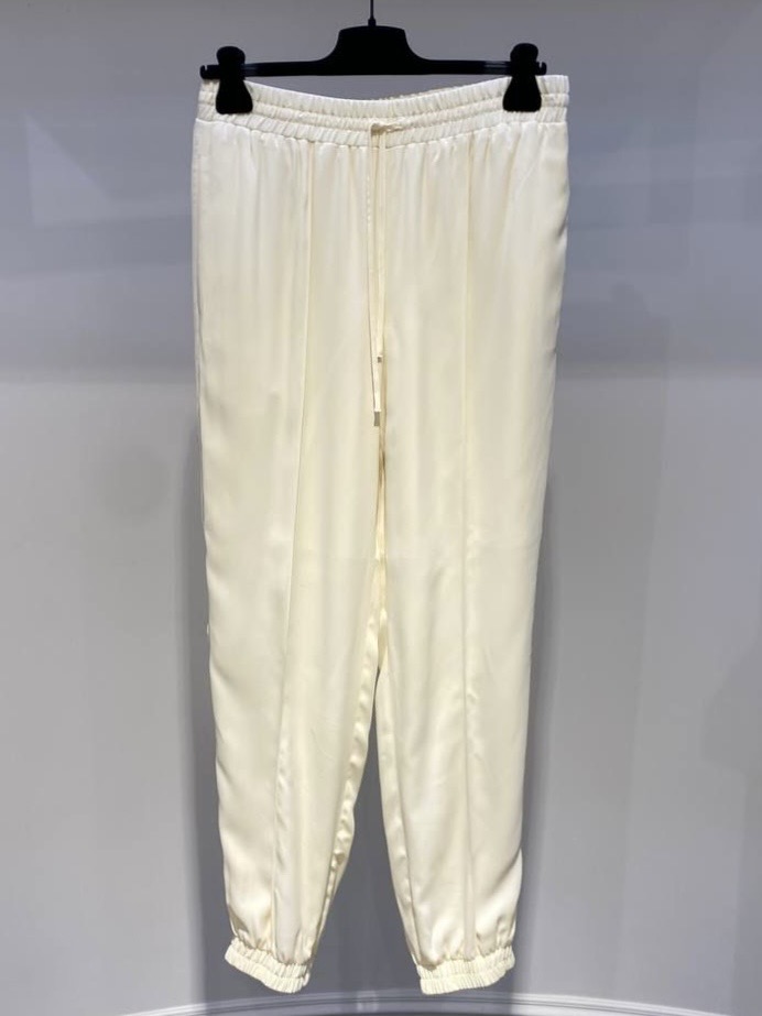 Спортивные штаны смотреть фото