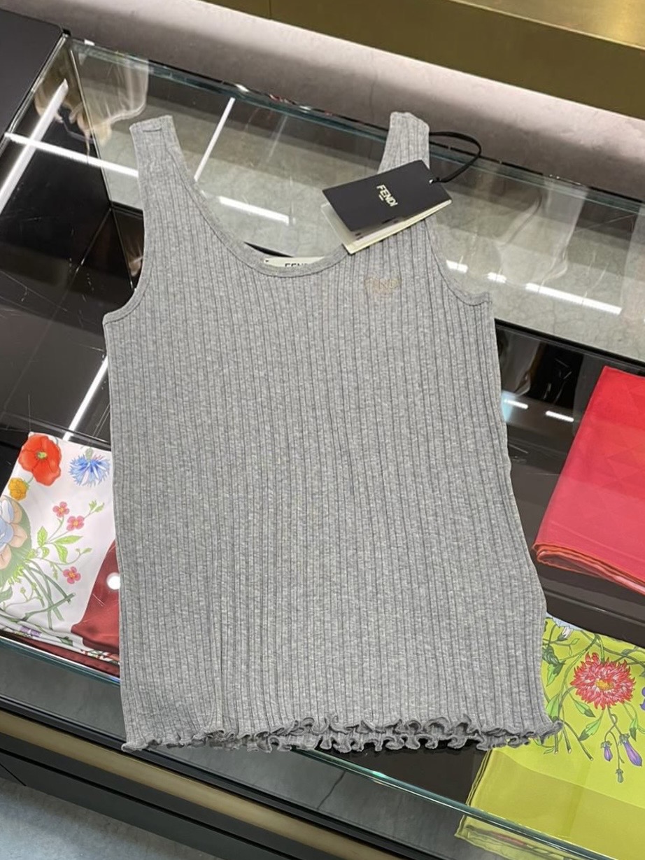 Топ Fendi смотреть фото