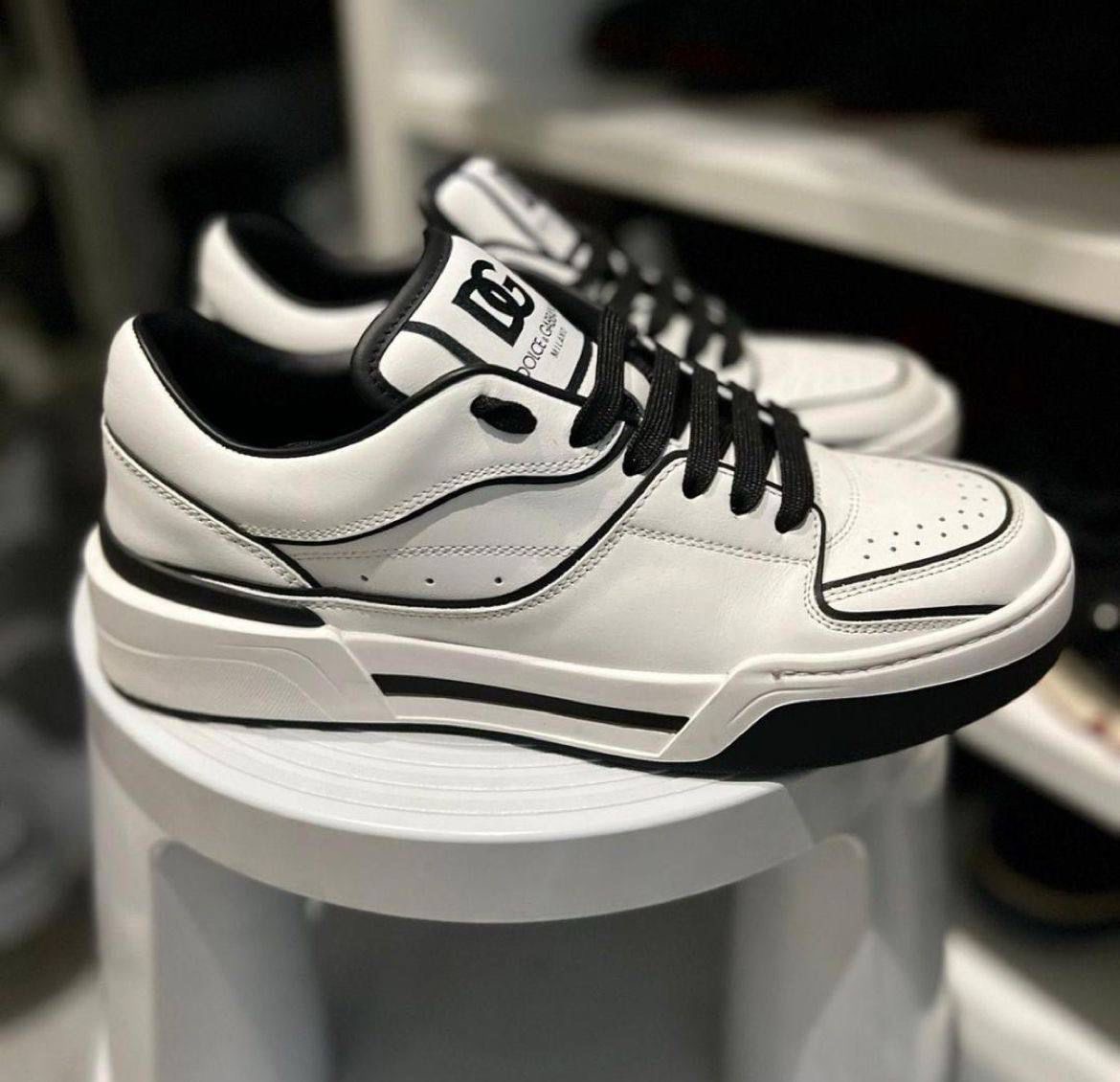 Кроссовки смотреть фото