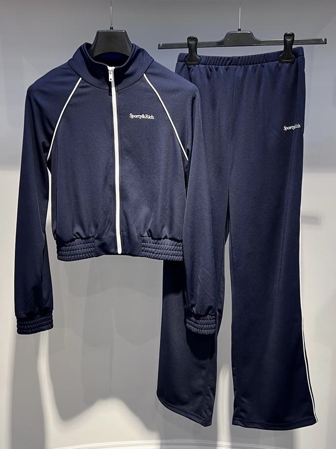 Спортивные костюмы смотреть фото