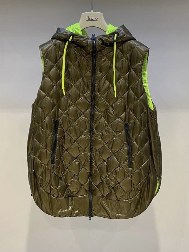 Жилетка смотреть фото