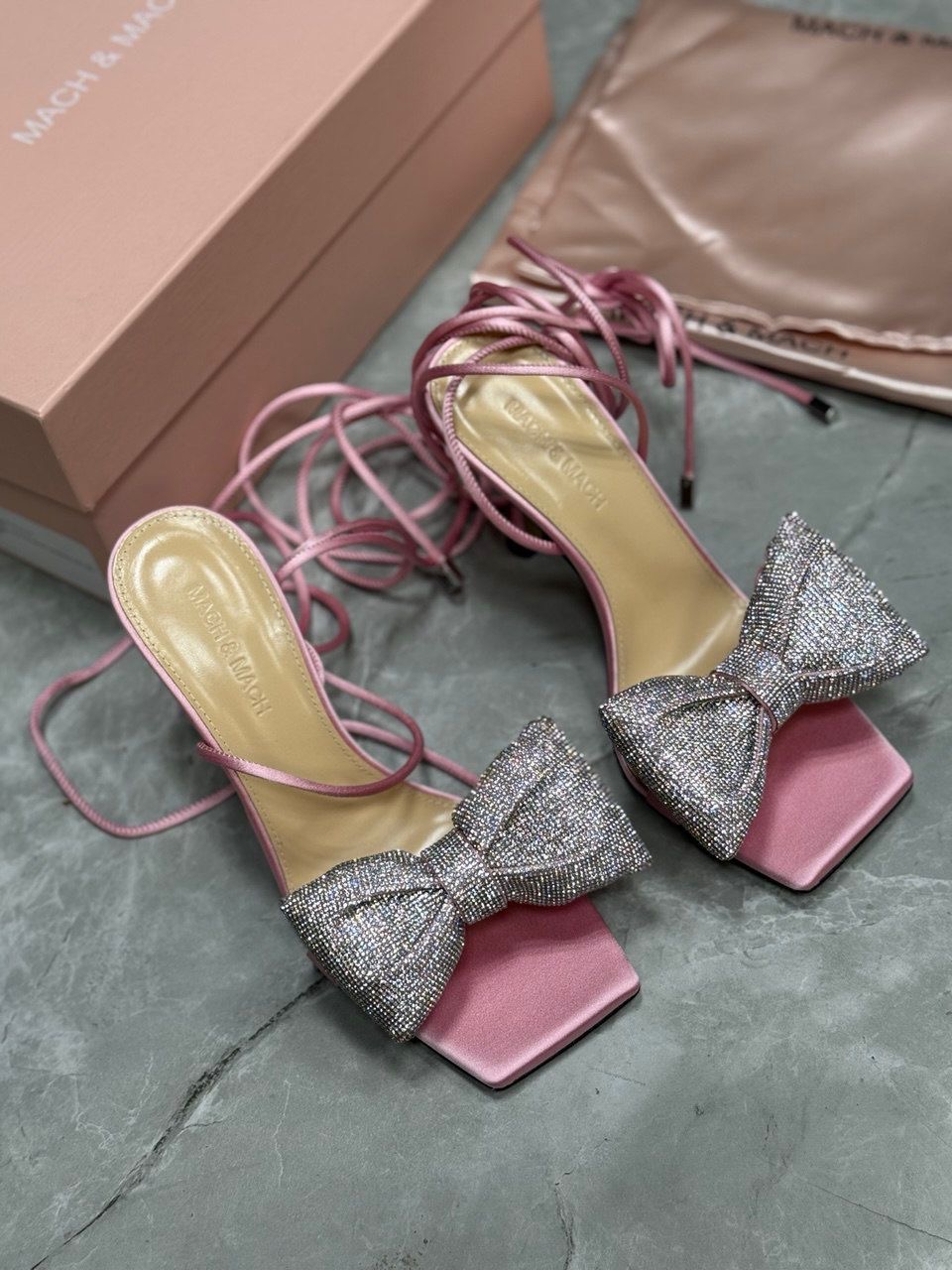 Босоножки смотреть фото