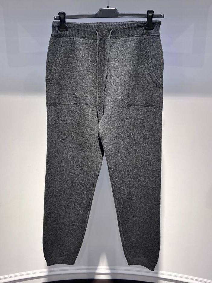 Спортивные штаны смотреть фото