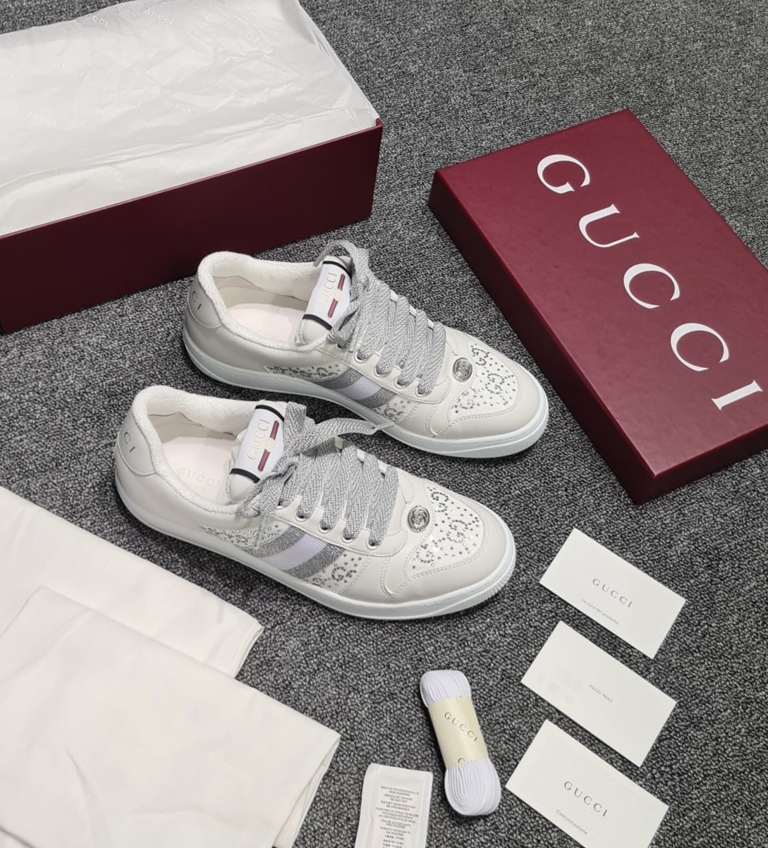 Кроссовки смотреть фото