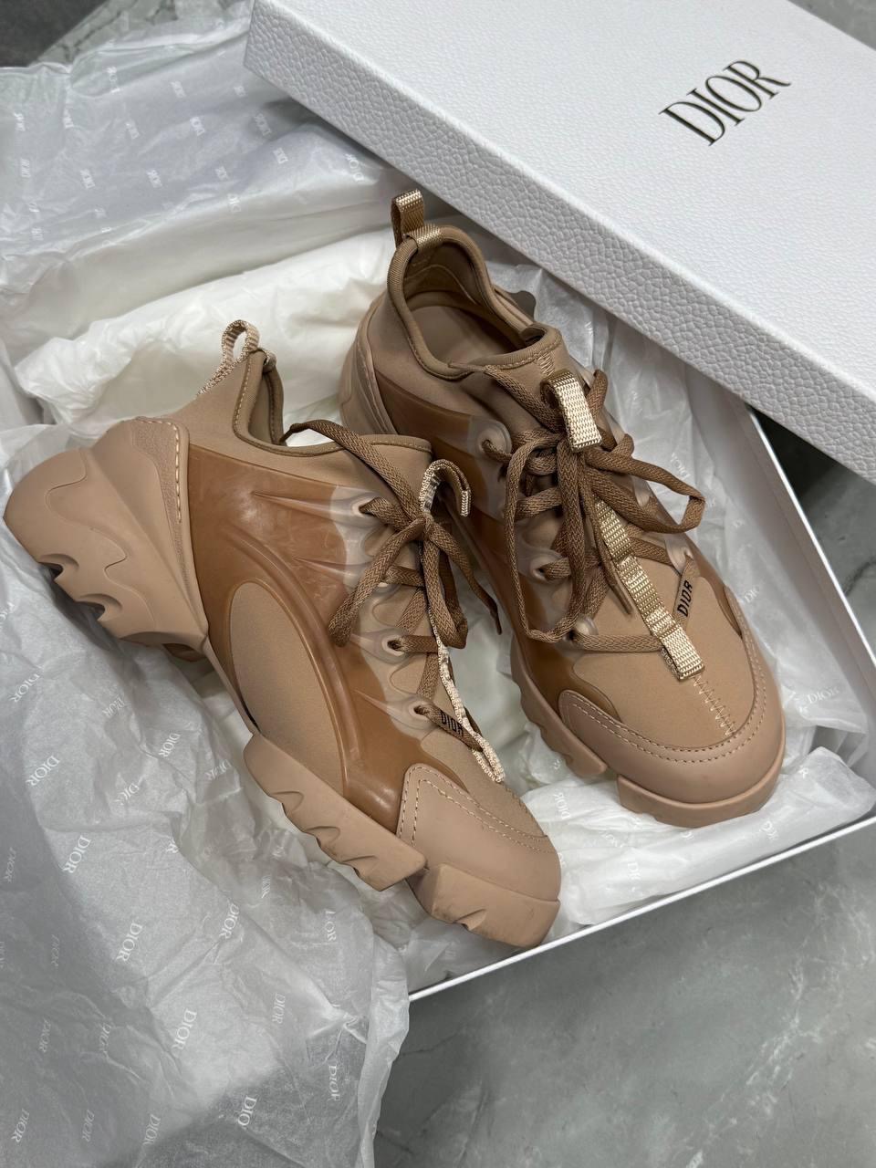 Кроссовки смотреть фото