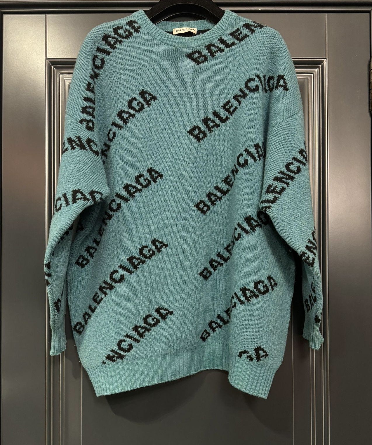 Свитер Balenciaga смотреть фото