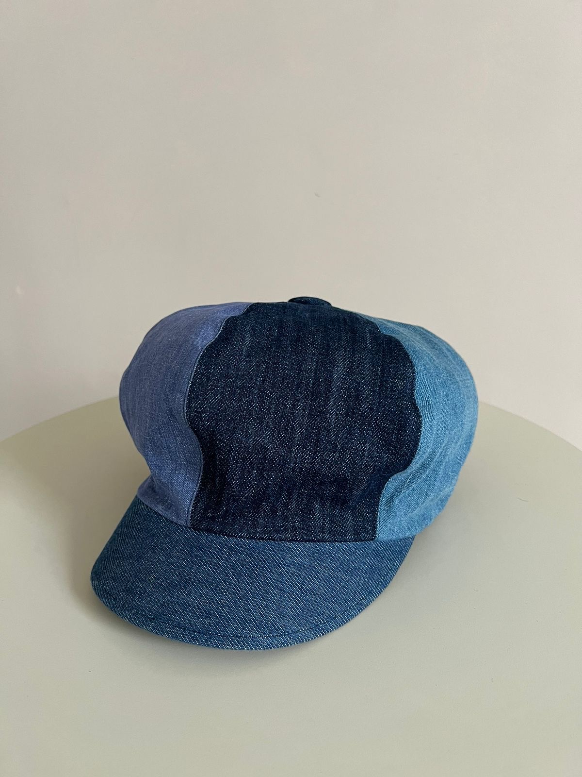 Кепи Christian Dior смотреть фото