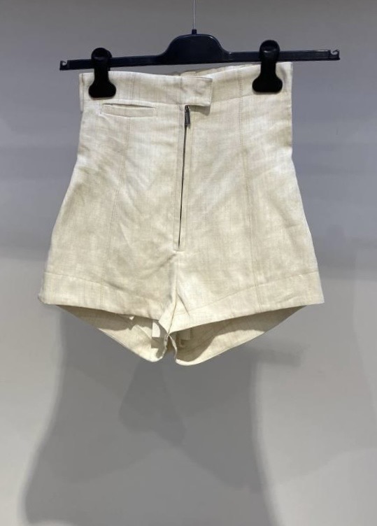 Шорты Jacquemus смотреть фото