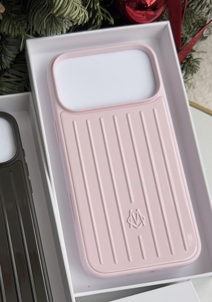 Чехол для iPhone 17 Pro Max Rimowa смотреть фото