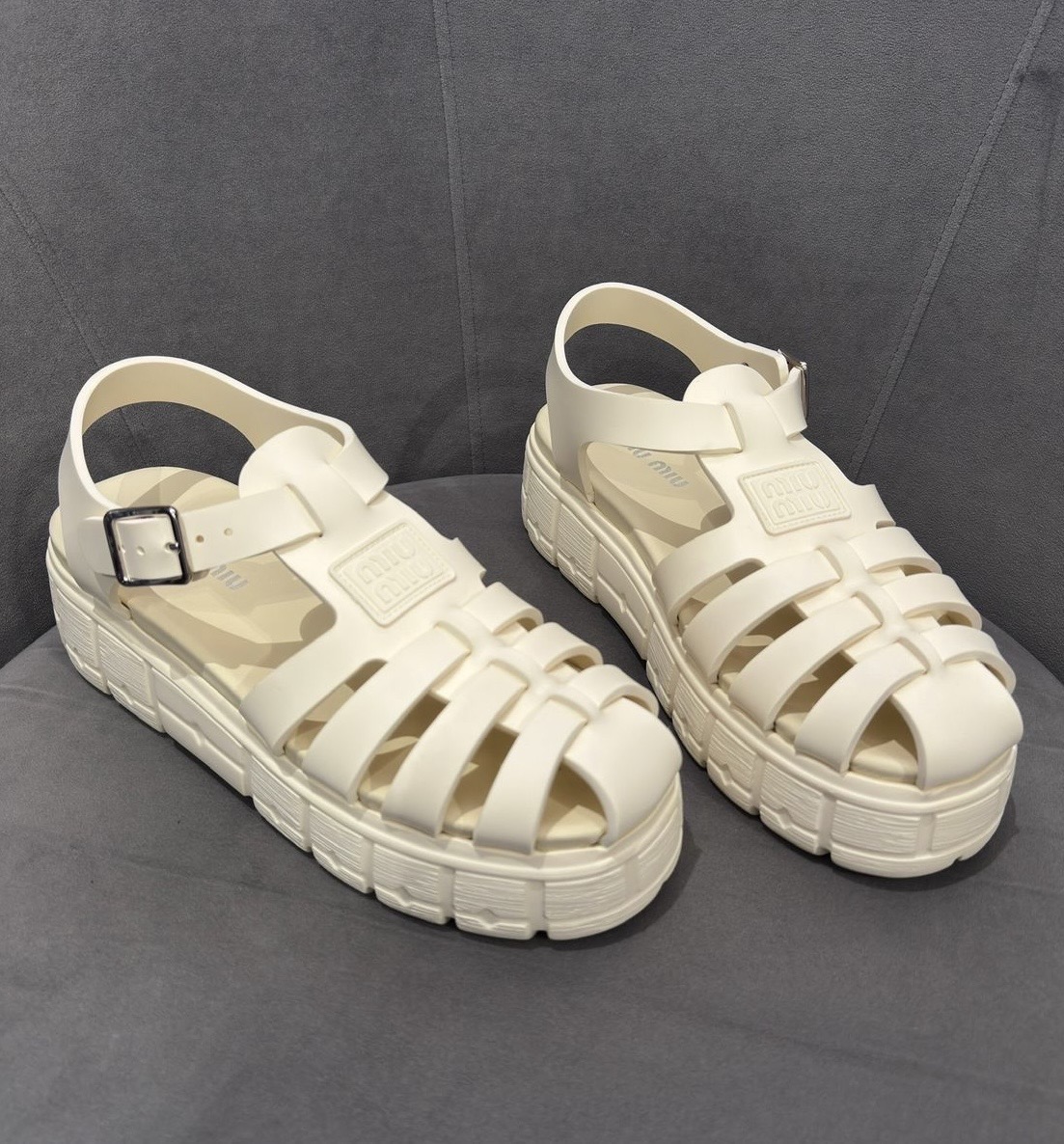 Сандалии смотреть фото