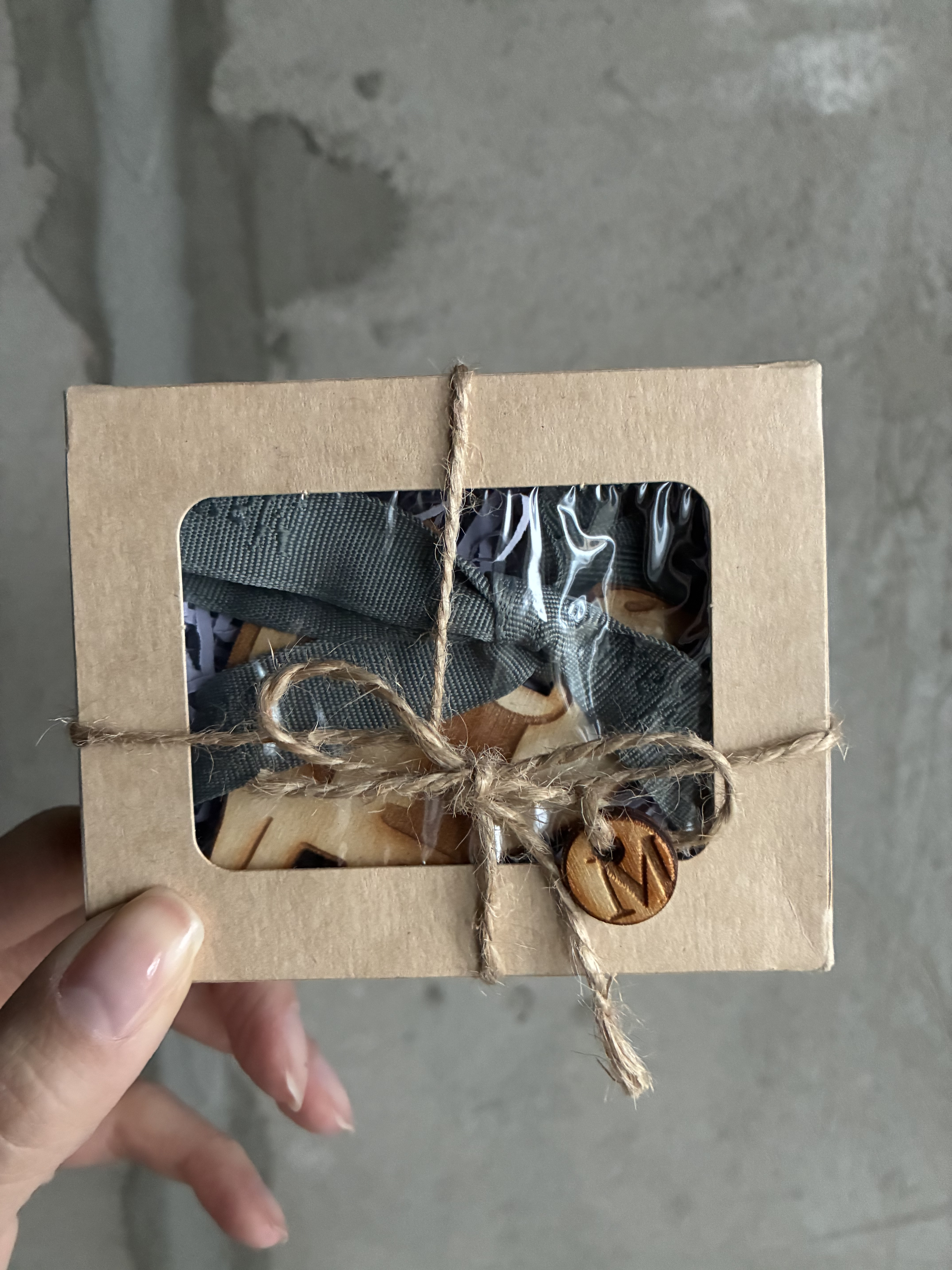 Елочная игрушка Max Mara смотреть фото