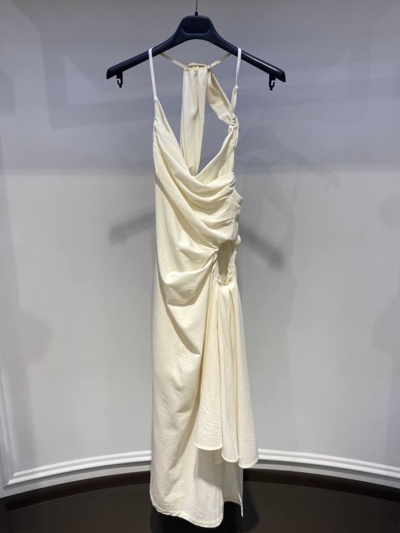 Платье Jacquemus смотреть фото