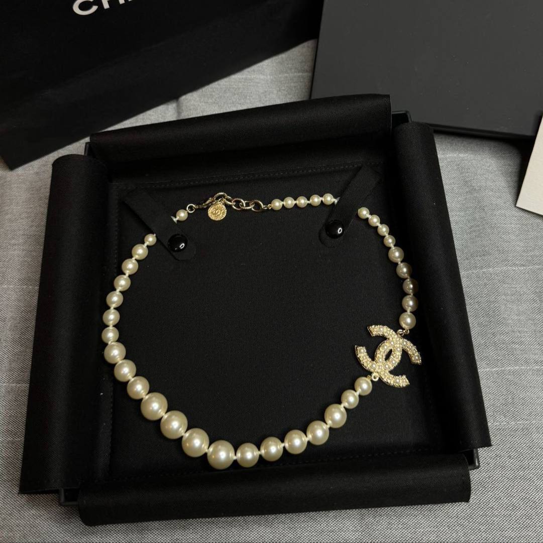 Колье-чокер смотреть фото