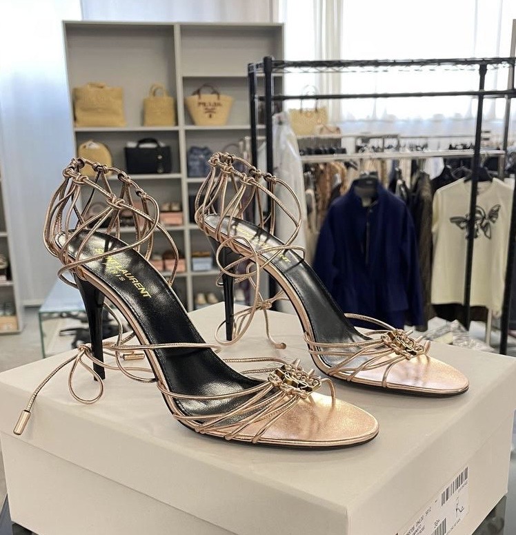 Босоножки смотреть фото