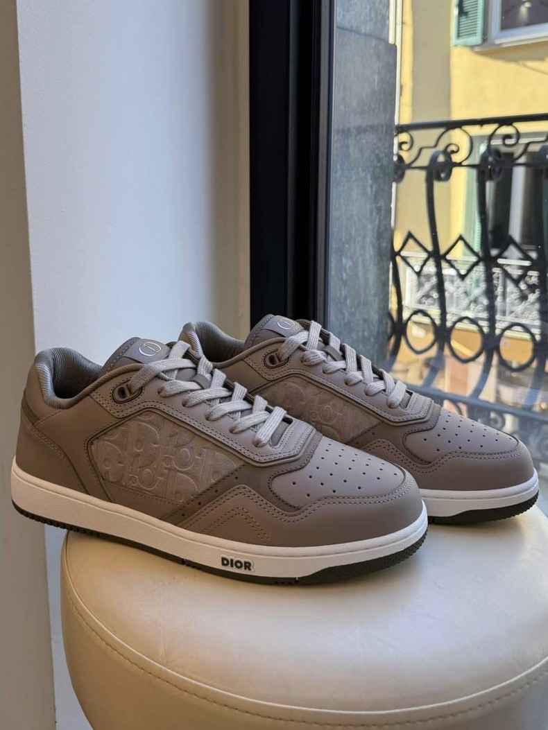 Кроссовки смотреть фото