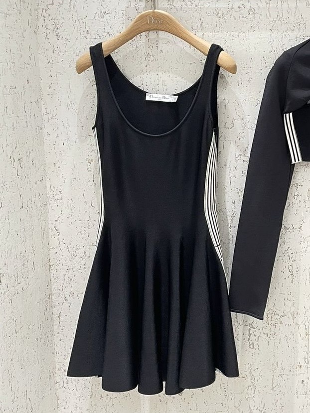 Платье Christian Dior смотреть фото
