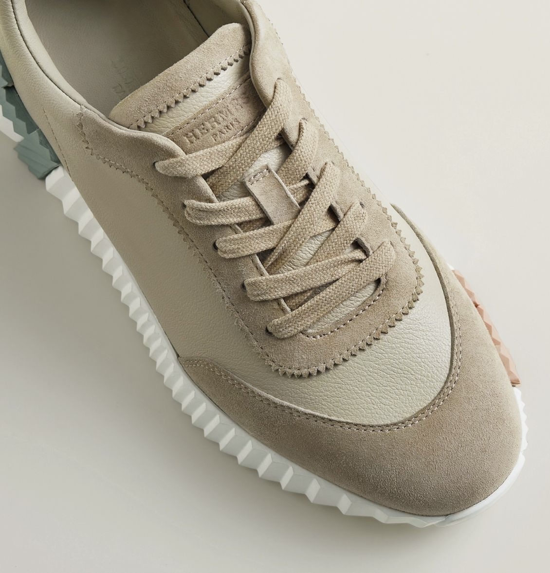 Кроссовки смотреть фото