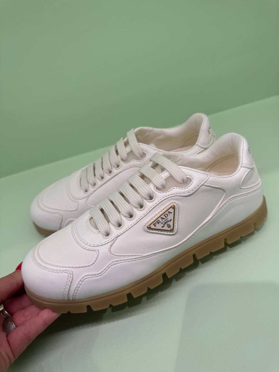 Кроссовки смотреть фото