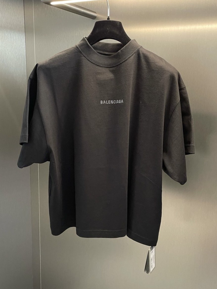 Футболка Balenciaga смотреть фото