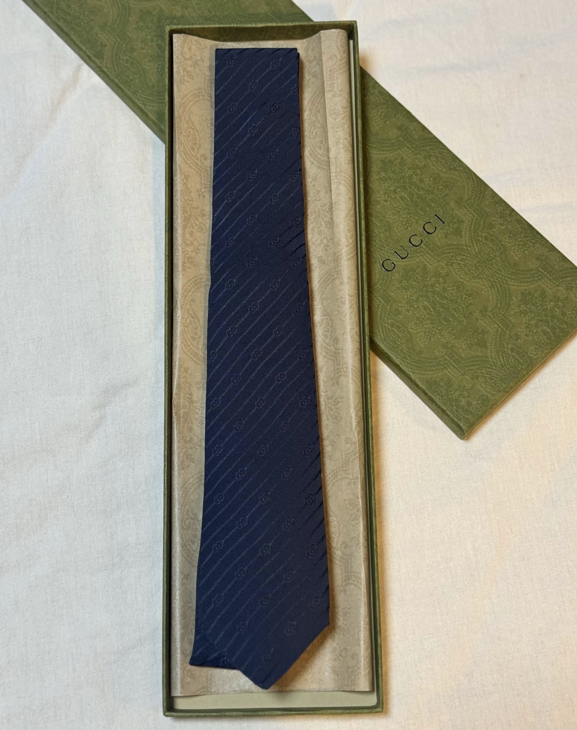 Галстук Gucci смотреть фото