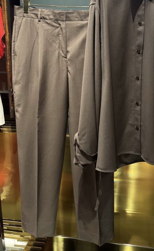 Брюки Totême смотреть фото