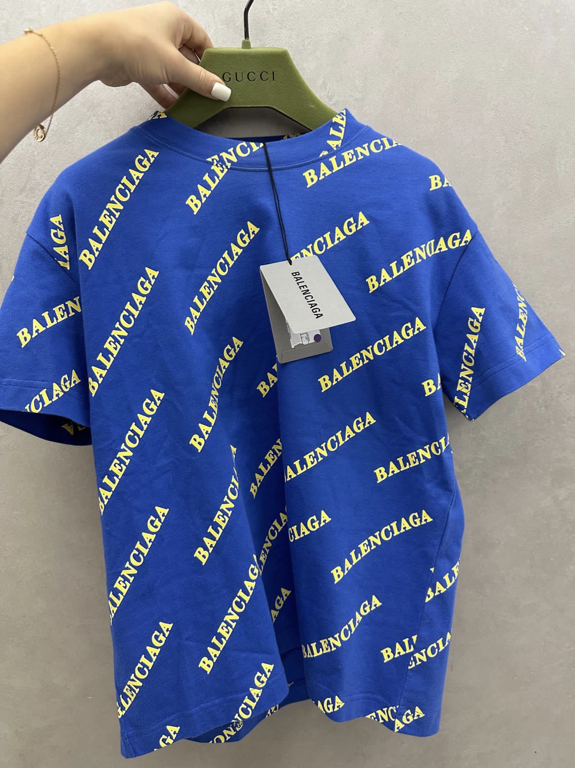 Футболка Balenciaga смотреть фото