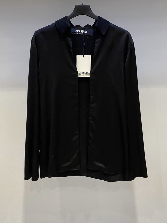 Костюм Jacquemus смотреть фото