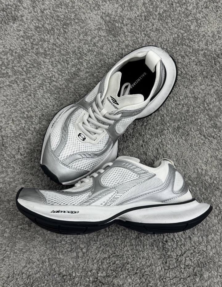 Кроссовки смотреть фото